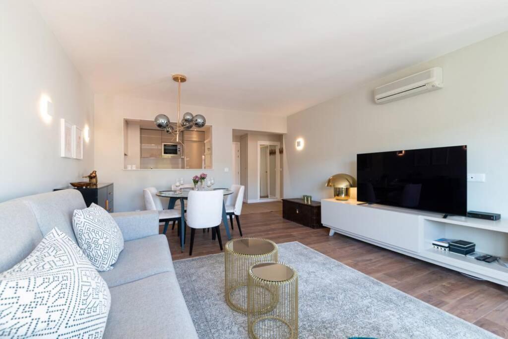 Av. Da Liberdade Comfortable Apt With Balcony Lisbona Esterno foto